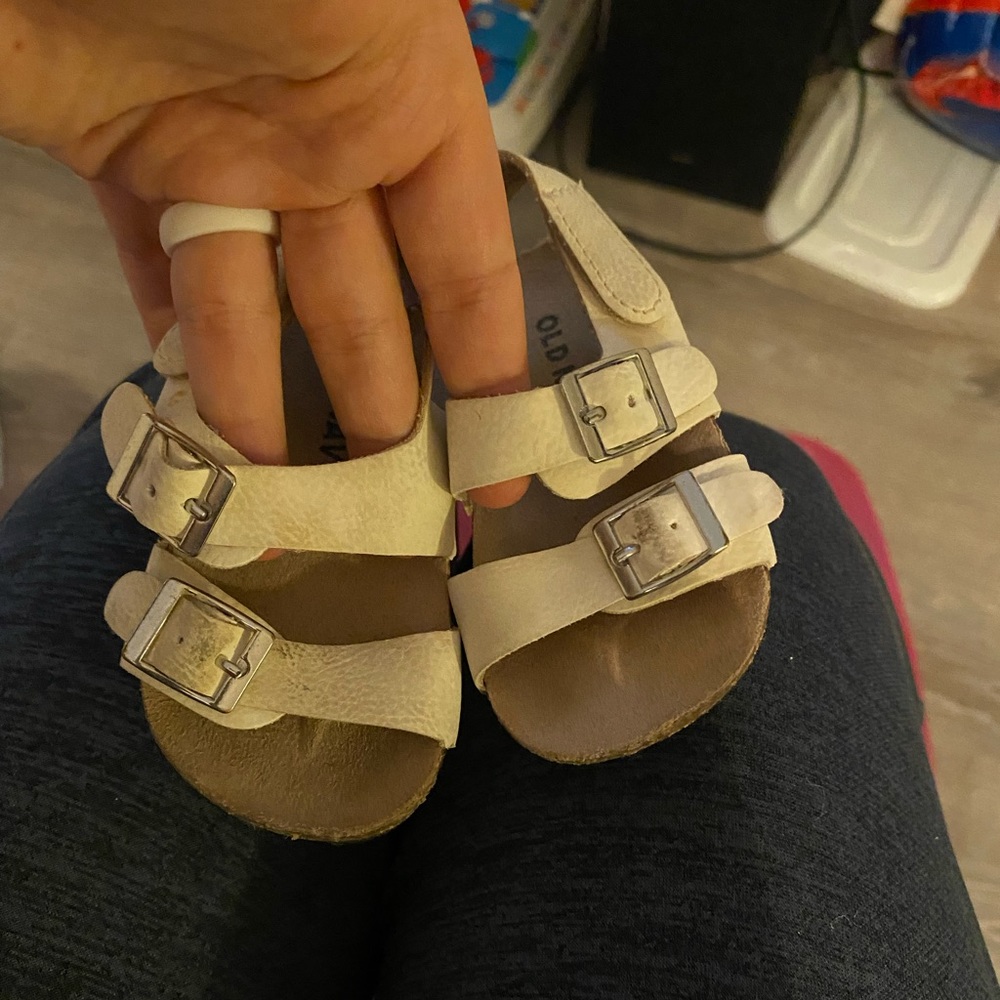 White infant size 6-12 month sandals from old navy